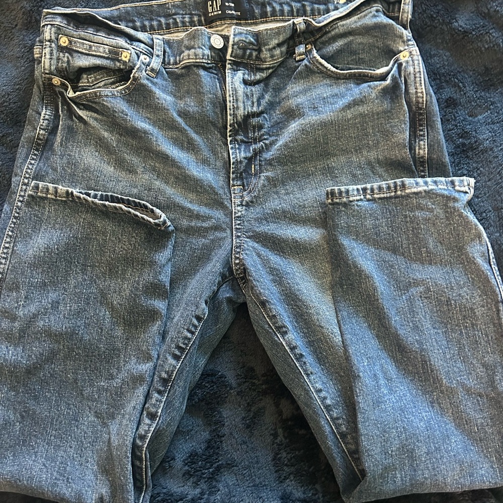 GAP Women’s Relaxed Fit Denim Jeans